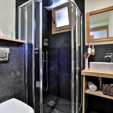 Chalet Arte 12px Hot Bath Sauna Les Houches