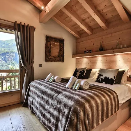Chalet Arte 12px Hot Bath Sauna Les Houches