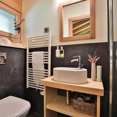 Chalet Arte 12px Hot Bath Sauna Les Houches